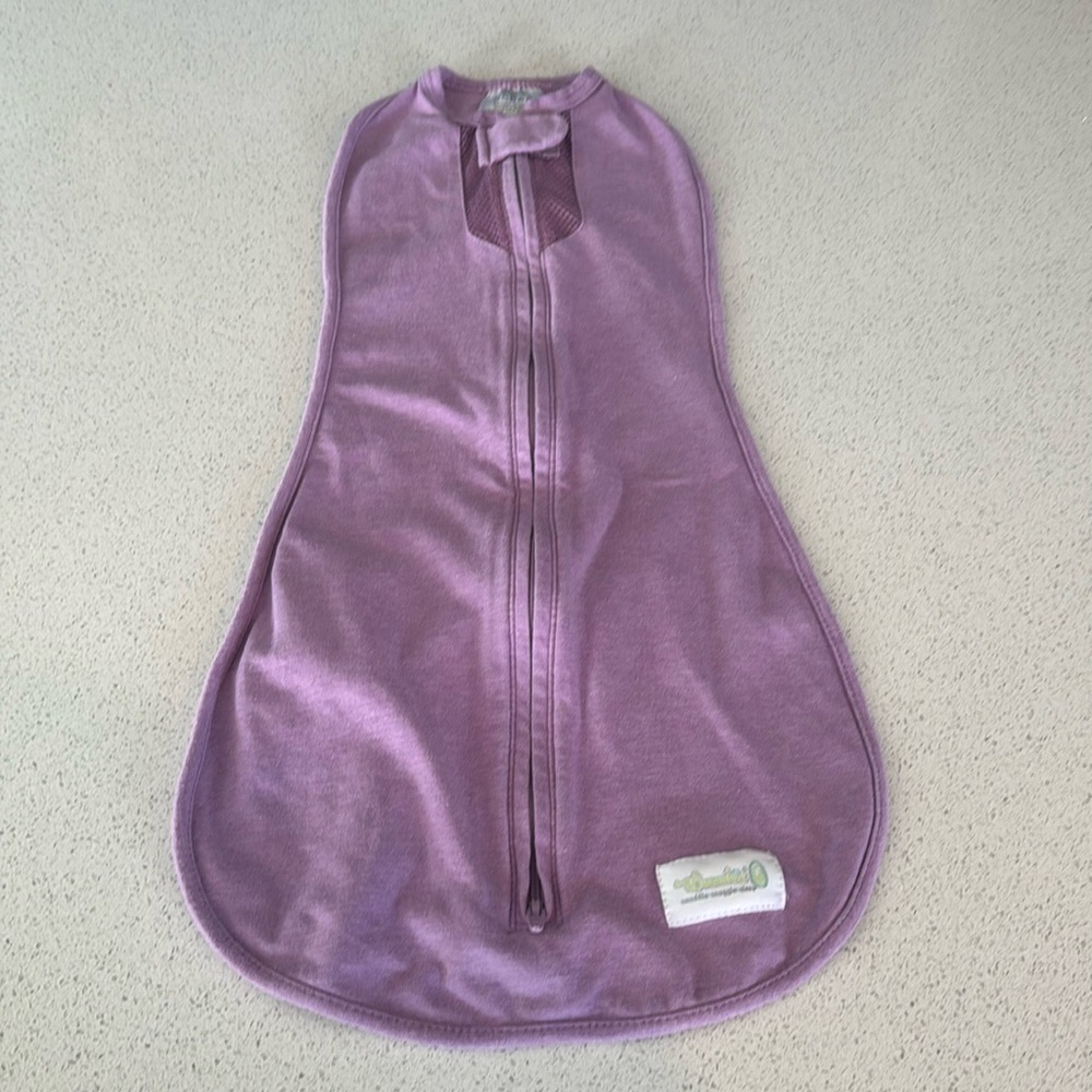 Woombie Air Swaddle purple 5-13 lbs 0-3 months  Sleepsack Infant